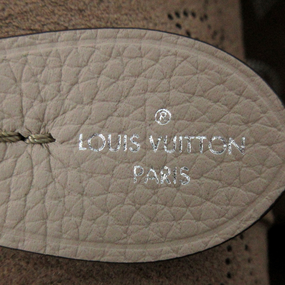 LOUIS VUITTON Monogram Mahina Blossom MM Satchel - Picture 6 of 12